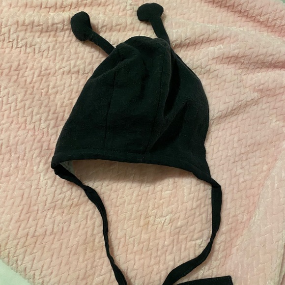 Costume Ladybug cape and handmade boutique linen cotton antenna bonnet 12-18 EUC - Picture 5 of 11